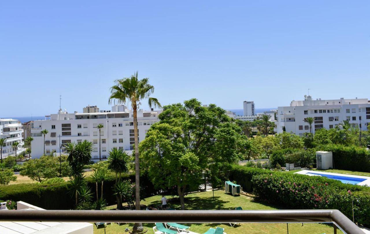Playa Flores - Vistas A La Piscina Torremolinos Buitenkant foto